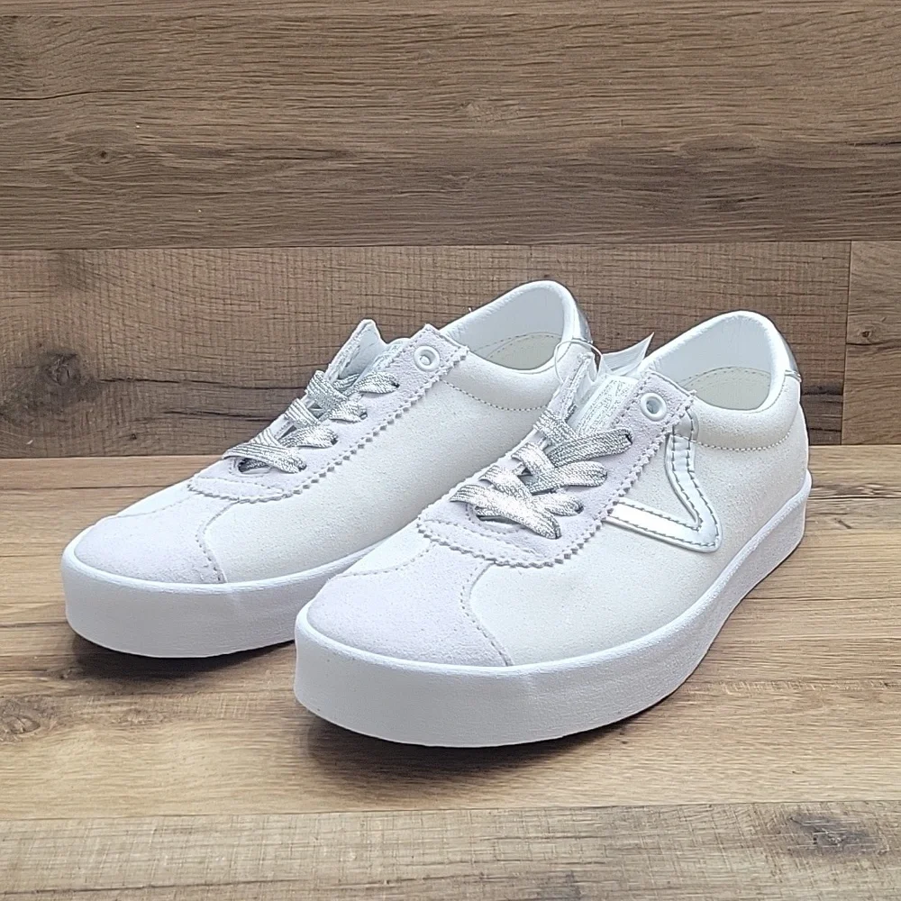 Van's Sport Low Brand new in the box authentic uper leather.